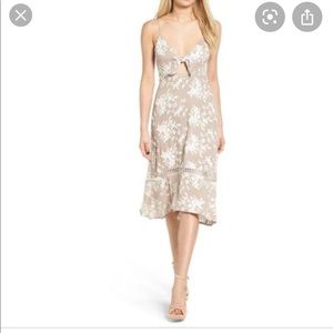 ASTR The label embroidered tie front dress